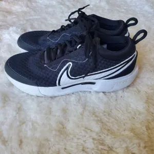 Nike Court Pro Tennis Shoes Sneakers Size 7.5 Men's