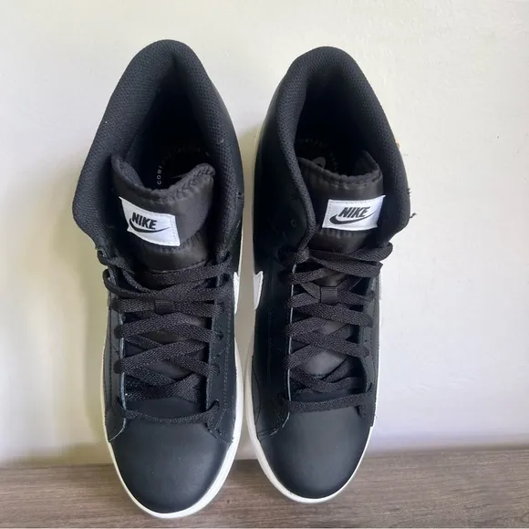Nike Court Royale 2 Mid Black White Women's Shoe Size 10 #538