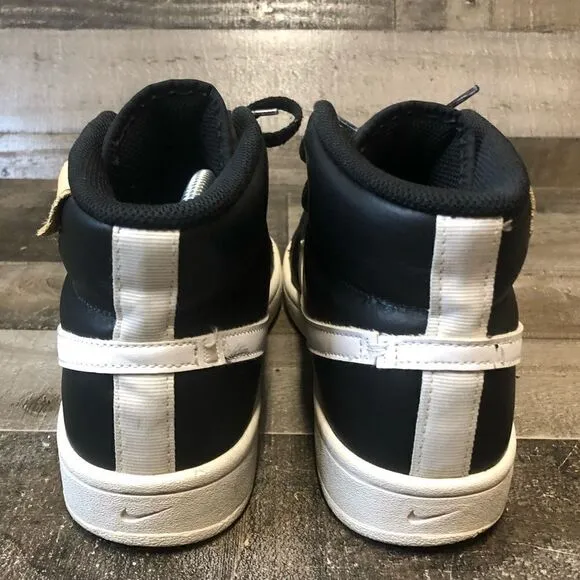 Nike court royale women’s shoes size 8 Black/White (CQ9179-001)