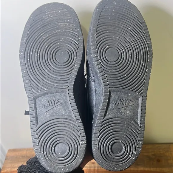 Nike COURT VISION LOW Men’s Sneakers, Size 7