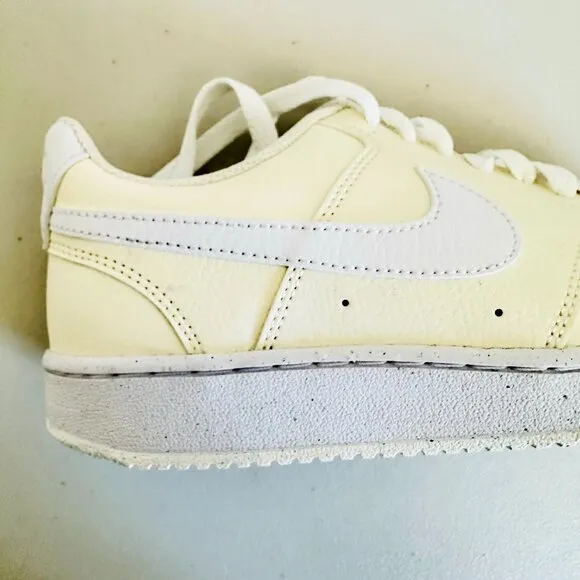 NIKE COURT VISION LOW NEXT NATURE SNEAKERS PALE IVORY