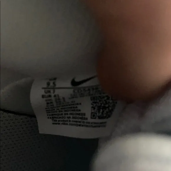 NIKE COURT VISION SNEAKER