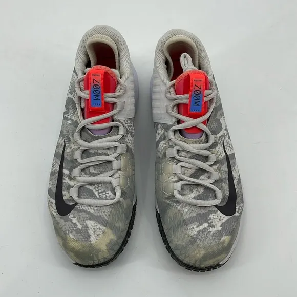 NIKE COURT ZOOM ZERO MENS ATHLETIC SHOES SIZE 8, GOOD CONDITION, PREOWNED