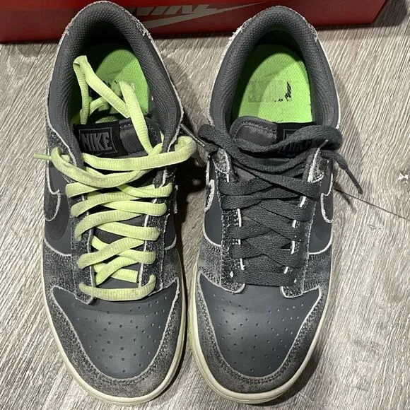 Nike Dunk Low SE Iron Size 6Y Grey/Phantom-Ghost Green Halloween (DQ6215 001)