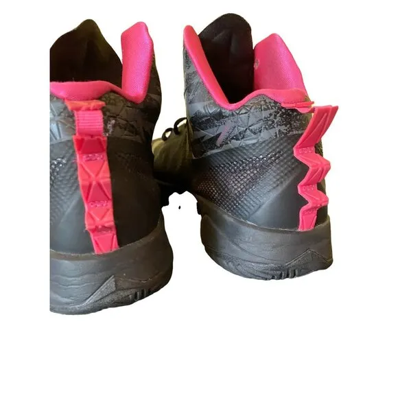 Nike Hyperfuse Basketball Sneakers 8.5 Black &amp; Pink Mens Athletic Shoes Lightwei