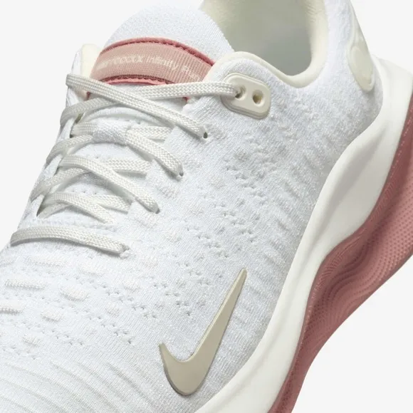 Nike InfinityRN 4 Women's Road Running Shoes, White Red Stardust' NEW