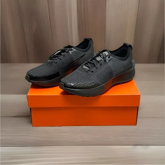Nike Interact Run Mens Road Running Shoes Size 11 FQ7769-001 Black/Anthracite