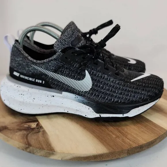 Nike Invincible 3 Road Running Shoes Men's 6.5 / Women's 8