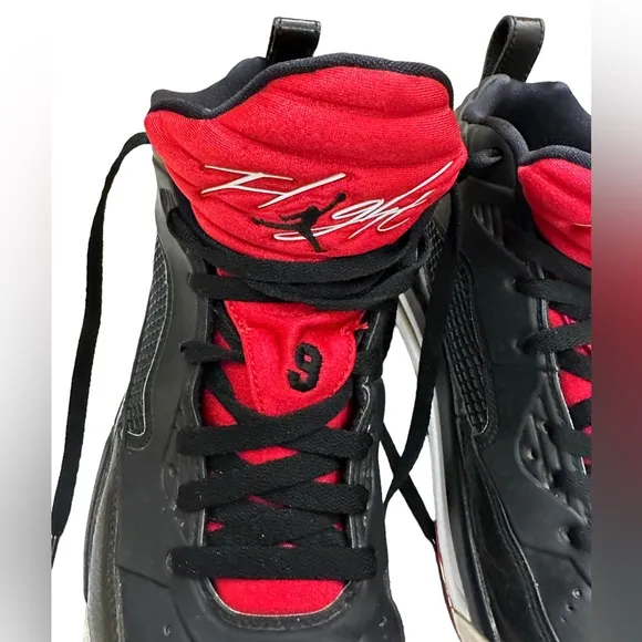 Nike Jordan Flight 9.5 Black/ Gym Red Basketball Shoes Size 10