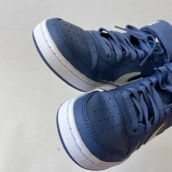 Nike kids Court Borough Mid 2 , blue/white, size 5Y