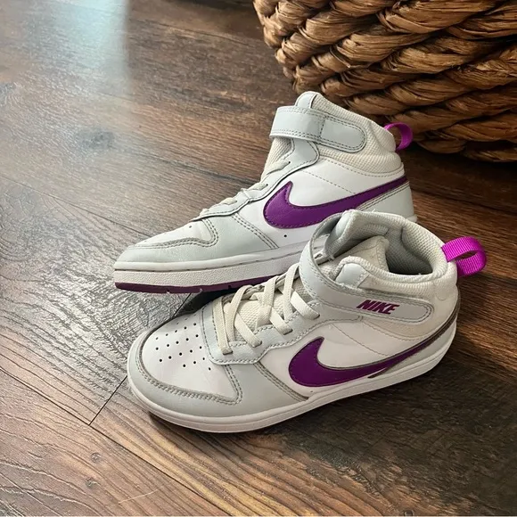Nike Kids Court Borough Mid 2 White/Purple Basketball Shoes CD7783-009 Sz 13.5C