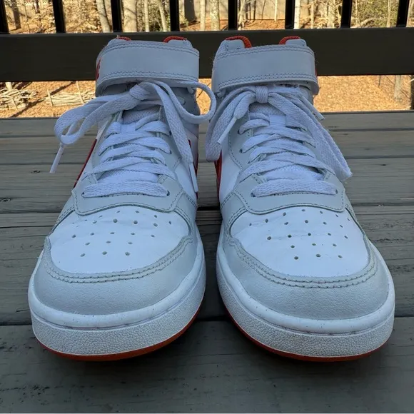 Nike Kids' Grade School Court Borough Mid 2 Shoes (GS) Size 5.5 Y