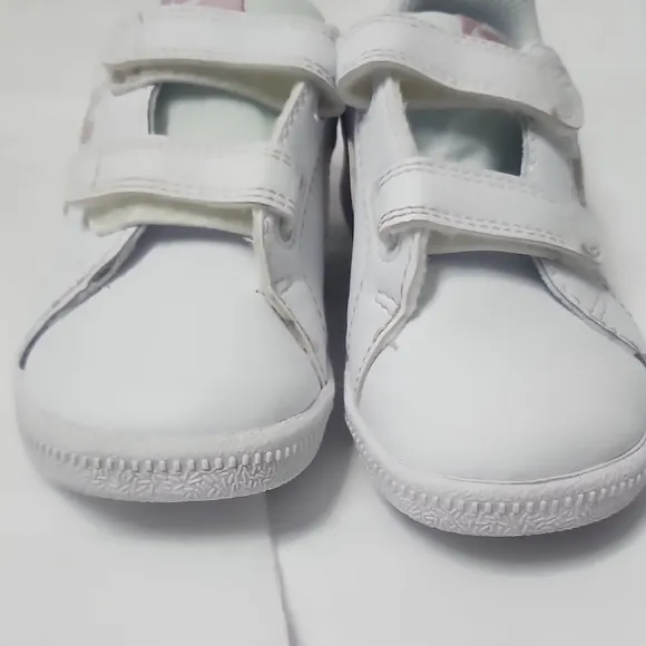 Nike Kids White and Purple Sneakers Sz 8C