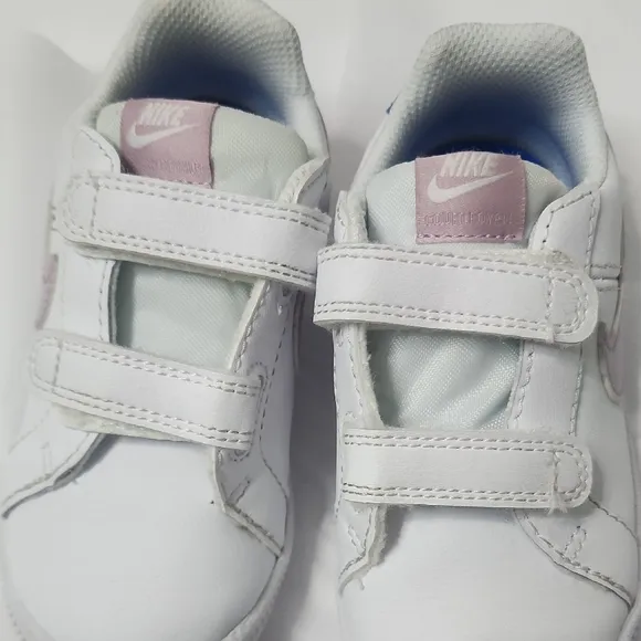 Nike Kids White and Purple Sneakers Sz 8C