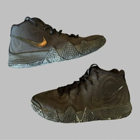 NIKE Kyrie 4 Blackouts Kids Basketball Shoes
