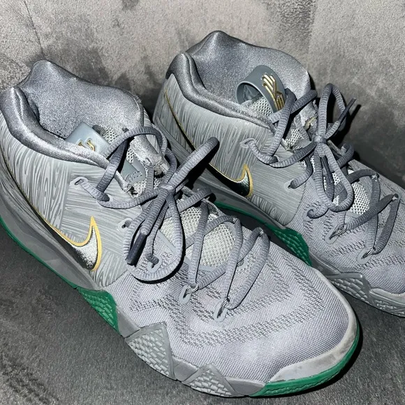 Nike Kyrie 4 Grey &amp; Gold Basketball Shoes – Men’s Size 10.5