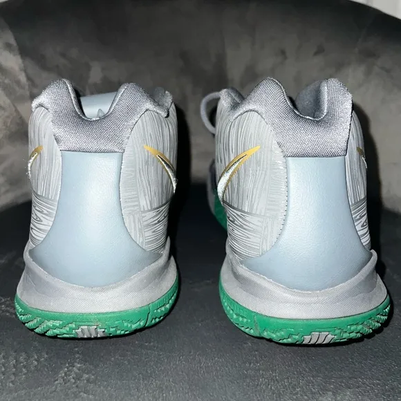 Nike Kyrie 4 Grey &amp; Gold Basketball Shoes – Men’s Size 10.5