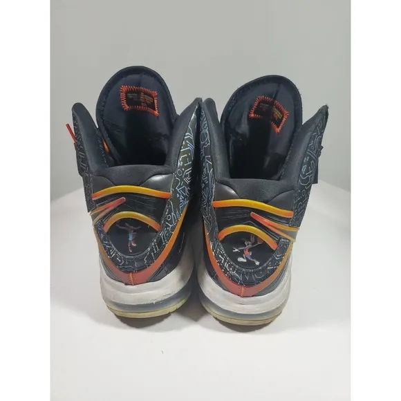 Nike Lebron VIII QS Tune Squad DB1732-001 Sneakers Size 12 Athletic Shoes