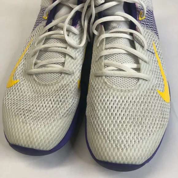 Nike LeBron Witness IV Basketball Shoes Purple Gold Mens Size 9.5