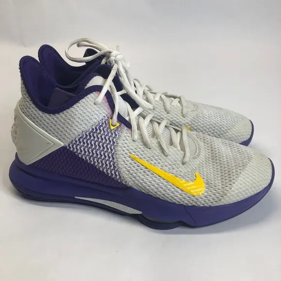 Nike LeBron Witness IV Basketball Shoes Purple Gold Mens Size 9.5