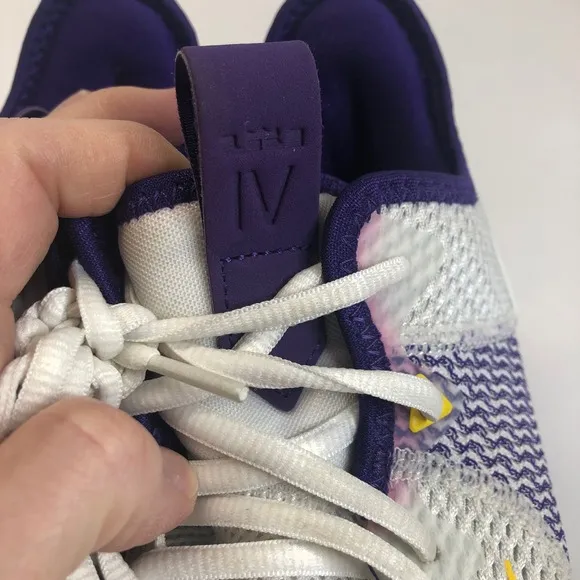 Nike LeBron Witness IV Basketball Shoes Purple Gold Mens Size 9.5