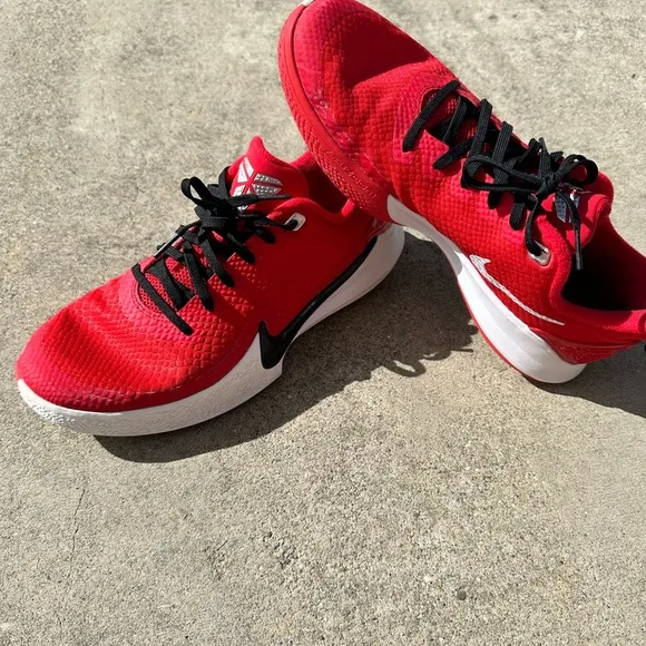 Nike Mamba Kobe Basketball shoes University Red size 9