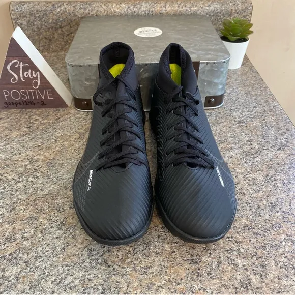 Nike Mercurial Superfly 9 Club Turf Soccer Shoes  DJ5965-00 Men sz 7 / Women 8.5
