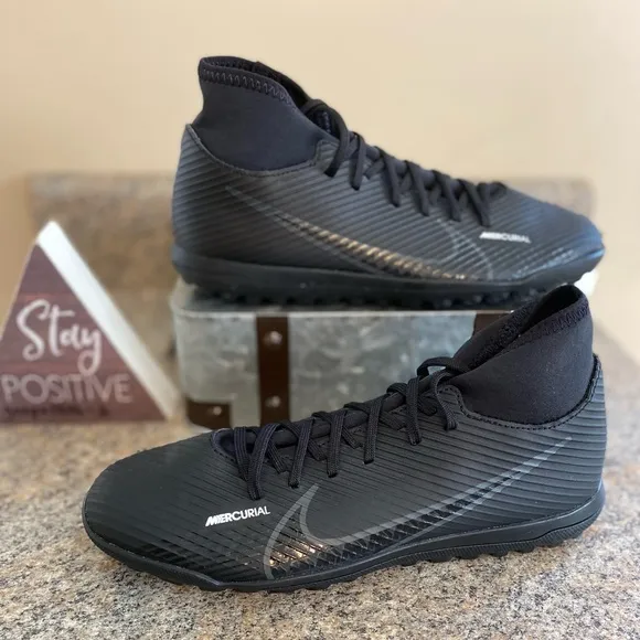 Nike Mercurial Superfly 9 Club Turf Soccer Shoes  DJ5965-00 Men sz 7 / Women 8.5