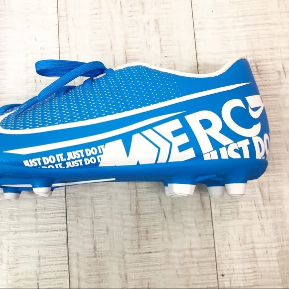 Nike Mercury Vapor 13 Club FG/MG Soccer Shoes Men