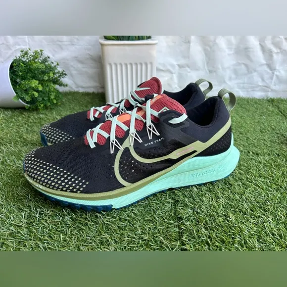 Nike Pegasus Trail 4Black/Alligator/Canyon Rust/Mint Trail Running Shoes Sz10.5