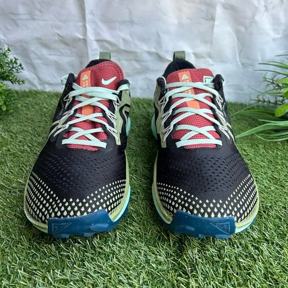Nike Pegasus Trail 4Black/Alligator/Canyon Rust/Mint Trail Running Shoes Sz10.5