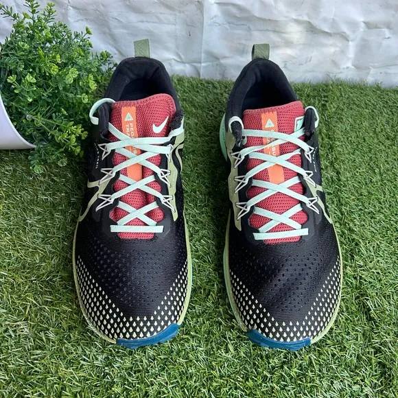 Nike Pegasus Trail 4Black/Alligator/Canyon Rust/Mint Trail Running Shoes Sz10.5