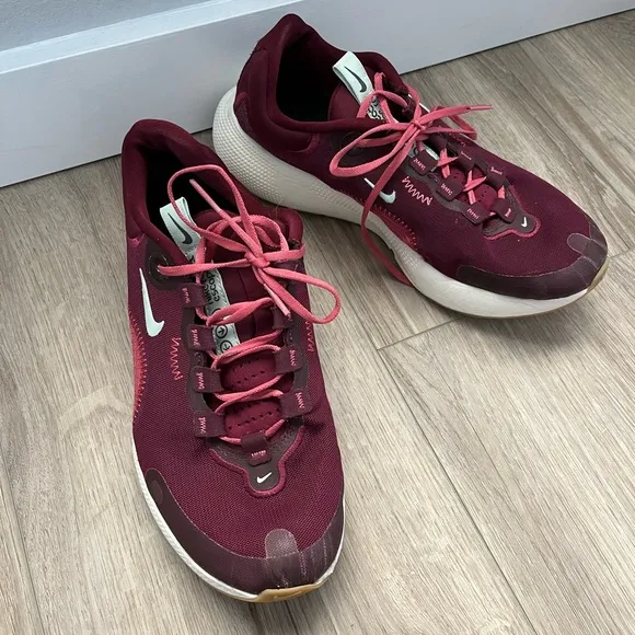 Nike React‎ Escape Run