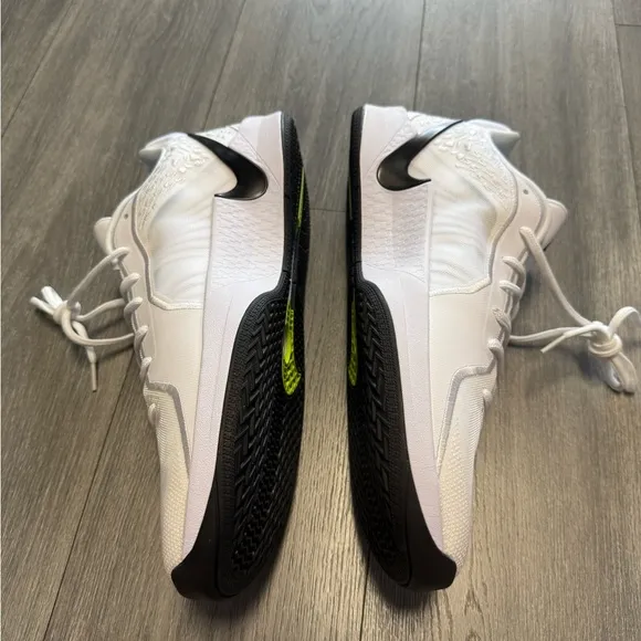 Nike Sabrina 2 TB White Black Shoes HF3234-100 Women’s Size 16.5 / Men’s Size 15