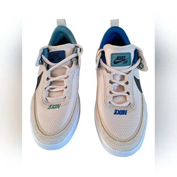 Nike SB Day One (GS) Kids Shoes Sneakers Size 4Y New With Box Sanddrift