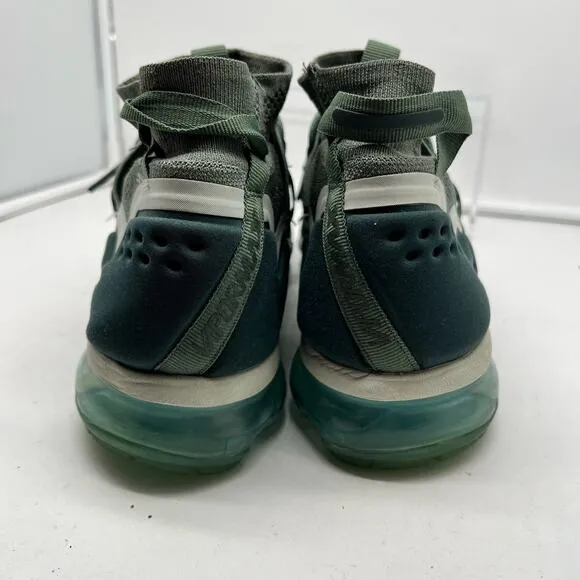 Nike Shoes Mens 11 Air Vapormax Flyknit Utility Clay Green Spruce AH6834-300
