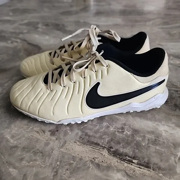 Nike Size 5.5Y Tiempo Legend 10 Pro tf Turf Shoes