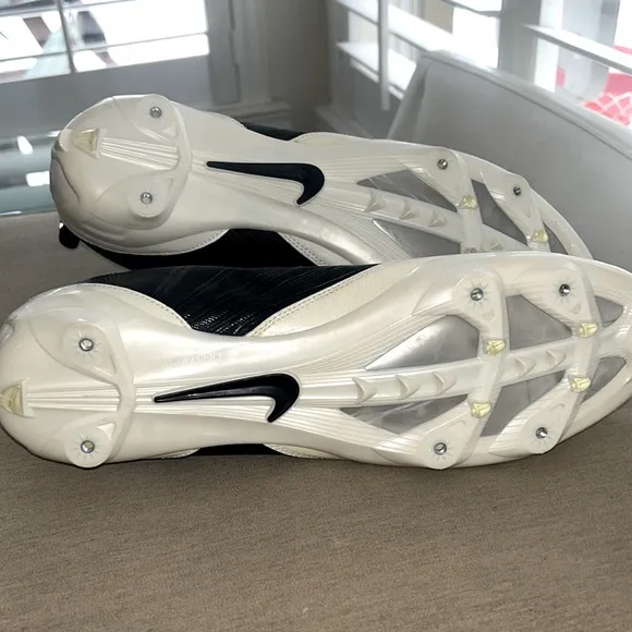 Nike Speed Cleats sz 15 NEW Sneakers Athletic Shoes Golf Baseball Field Mens