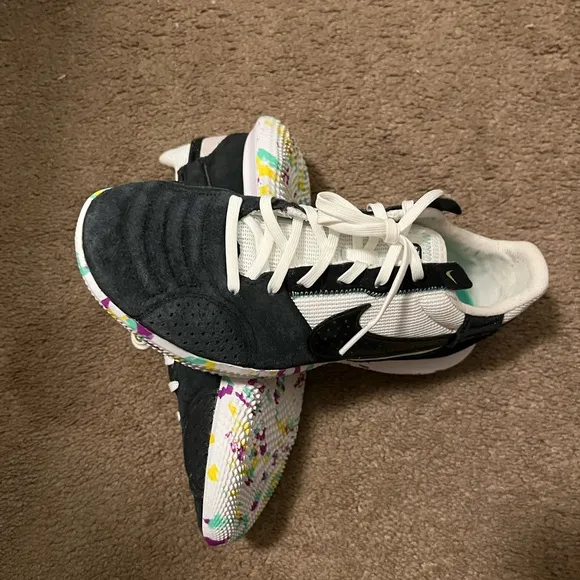 Nike Streetgato IC Confetti White Mens Indoor Soccer Shoes Size 8 NWOT