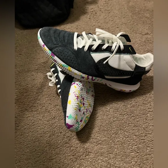Nike Streetgato IC Confetti White Mens Indoor Soccer Shoes Size 8 NWOT
