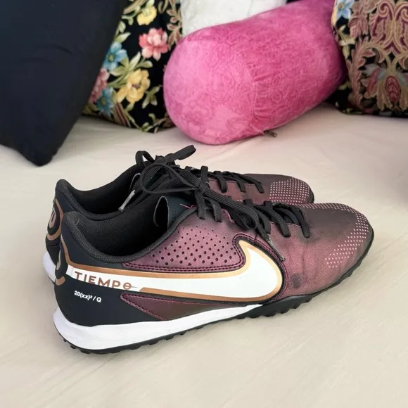 NIKE Tiempo Legend 9 Academy TF Turf Football Boots in Purple Size 7.5