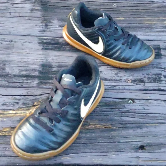 Nike Tiempo X Rio IV IC pBlack Gold Pro Soccer Turf Shoes Boys Youth Gs