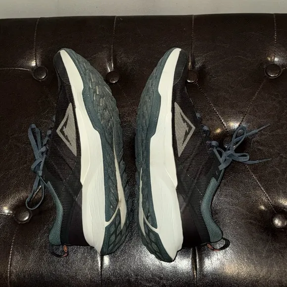 Nike Trail Juniper trail running shoes size 8.5