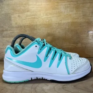 Nike Vapor Court Womens Sz 7.5 Tennis Shoes Sneakers White Turquoises 631713-103