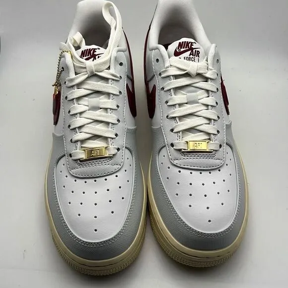 Nike Women's Air Force 1 '07 SE Shoes / women’s 8.5-New with box