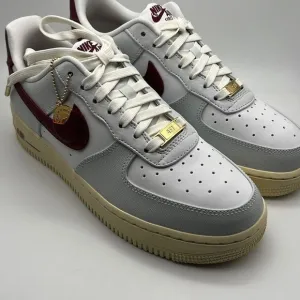 Nike Women's Air Force 1 '07 SE Shoes / women’s 8.5-New with box