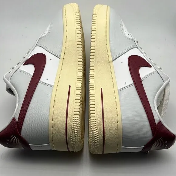 Nike Women's Air Force 1 '07 SE Shoes / women’s 8.5-New with box