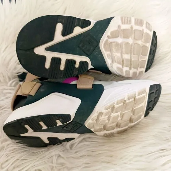 NIKE | Women's Air Huarache City Barely Grey White Gray Green Fuschia Tan | 7