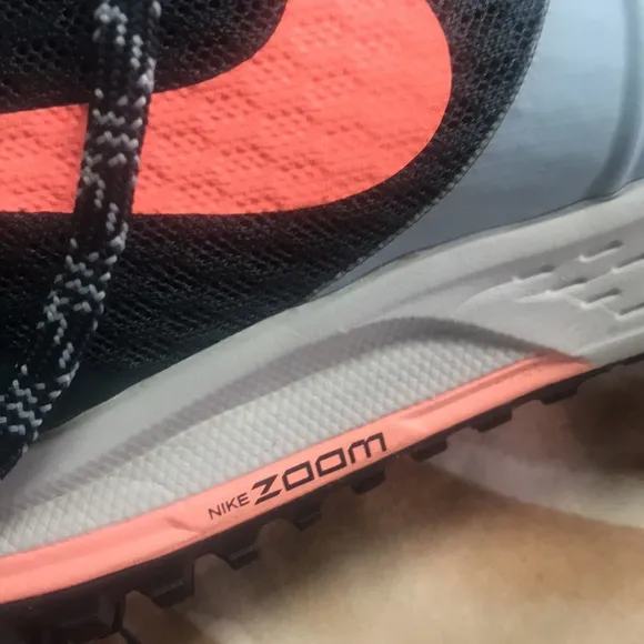 Nike Women’s Zoom Wildhorse Trail Running Shows