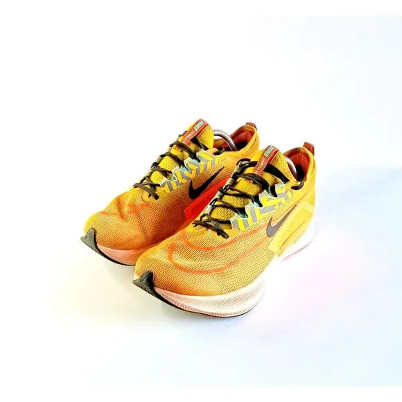 NIKE Zoom Fly 4 Running Shoes University Gold Black Sz 11.5 45.5 Sneakers